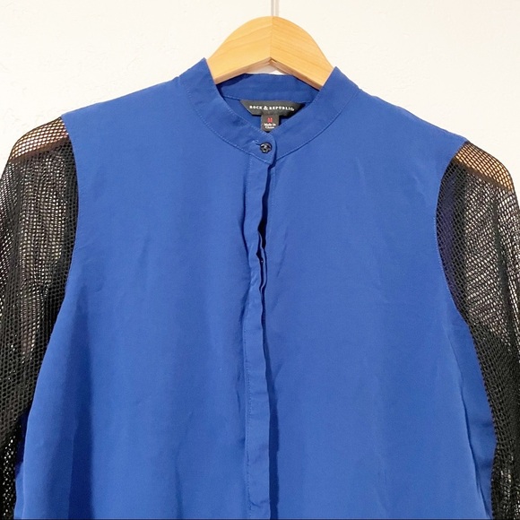 Rock & Republic Top Mesh Sleeves Size Medium - Picture 3 of 7